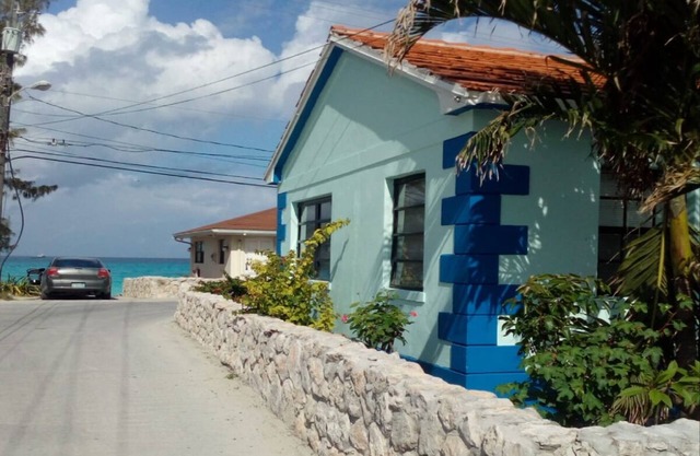 Best location on Bimini - Right on Radio Beach!