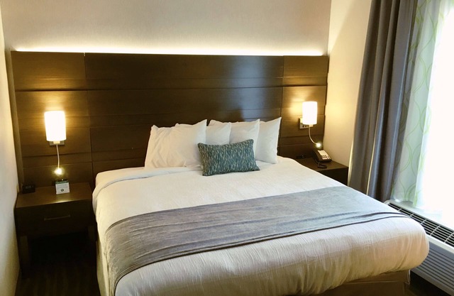 Best Western Plus Prien Lake Hotel & Suites - Lake Charles