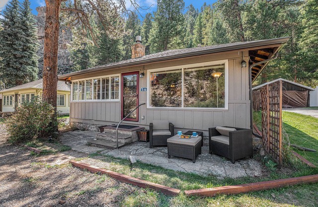 Big Pine Cabin - near Estes Park! 23-RES0710