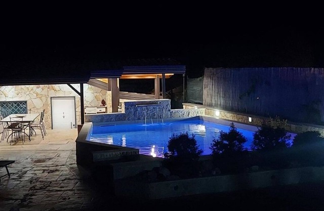 Blue Etna Holiday Home