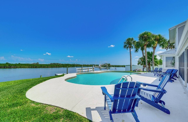 Boat Dock & Pool: Bayfront Crystal River Home