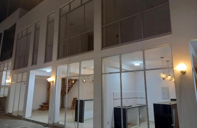 Bocapan, Townhouse Casa Blanca