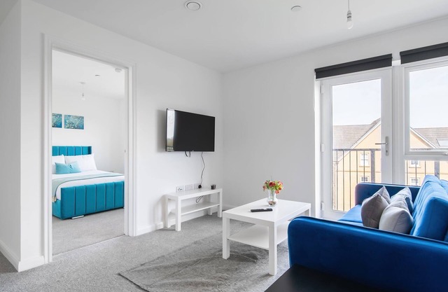 Brand New 2 Bed, 2 Bath Apartment in Luton 43