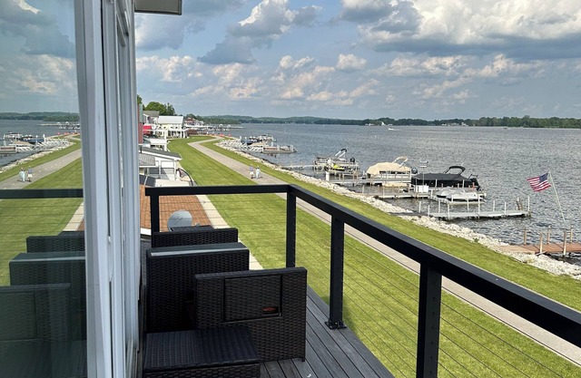 Brand new lakefront oasis on Buckeye Lake with dock