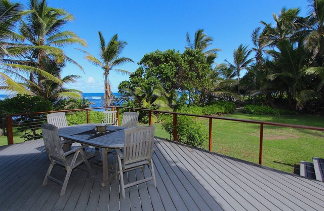 Breathtaking Oceanfront Location, Gorgeous Views, Stroll to Hamoa Beach, Hot Tub
