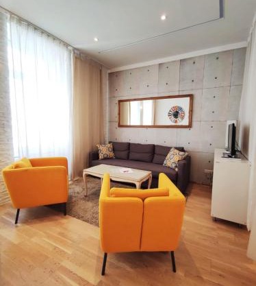 Bright Apartment Mariahilf