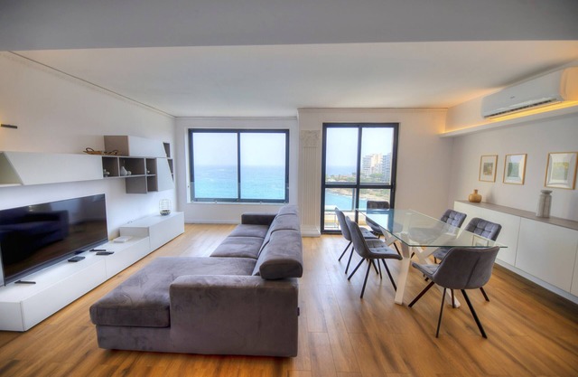 Bright & cozy 3bedrooms with stunning views DLAP1-1
