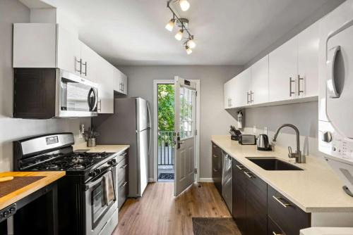 Brookwood Courtyard by BCA Furnished Apartments BCC1B 10 J