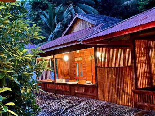 Bunaken Guesthouse The Queen's