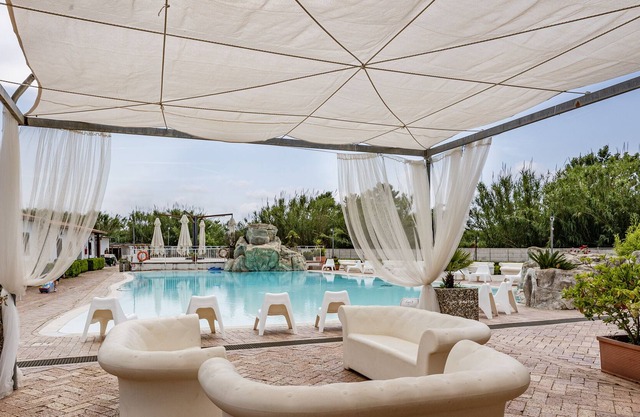 Bungalow By The Beach 3, Agropoli, Italy