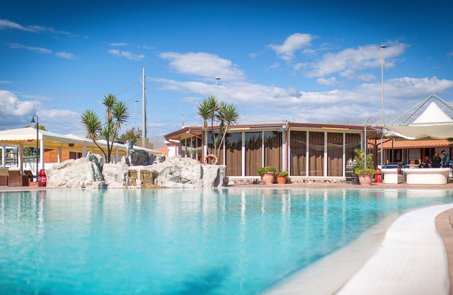 Bungalow Near The Beach 2, Agropoli, Italy