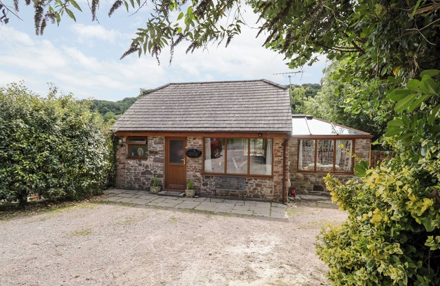 CALCOTT ANNEXE, pet friendly in Whitchurch, Herefordshire