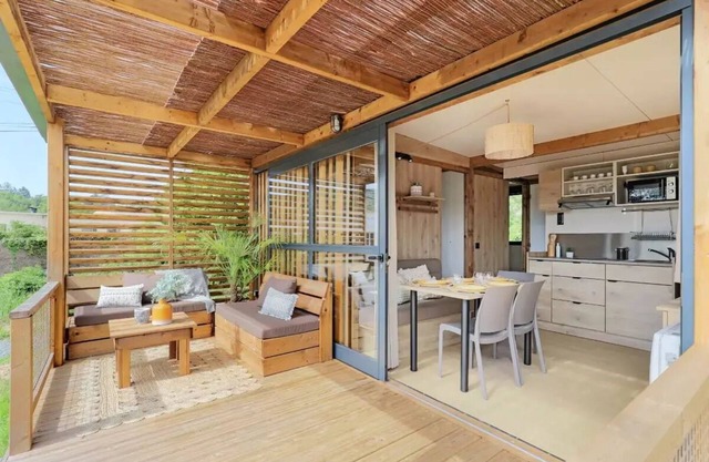 Camping Ushuaïa Villages La Maïade * - New 2025! CHALET PREMIUM 5 pers. Air-conditioned 5 people