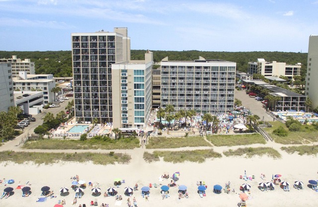 Captain's Quarters Resort