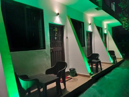 Carolina Deluxe Apartments and Wi-Fi RoomS