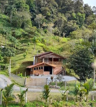 Casa de campo Blumenau, 21km da vila germânica