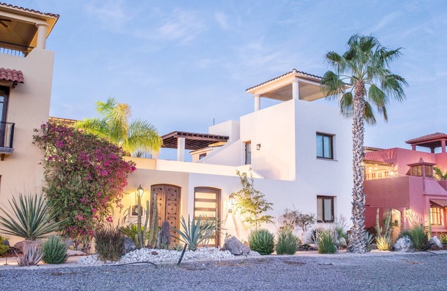 Casa del Gallo- 2 BR & 2 BA Home in Loreto bay- Baja reimagined! steps from Community Pool