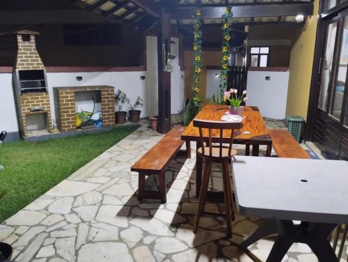Casa em condomínio de frente ao mar