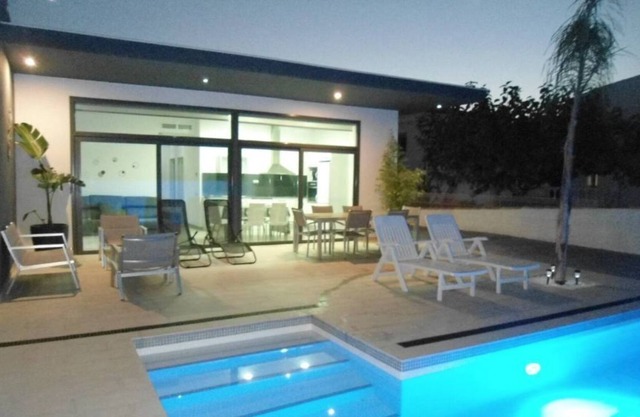 CASA MARIONA 8-A, PRIVATE SWIMMING POOL AGUA SALINA 350M FROM THE EXTENSIVE BEACH RIO MAR