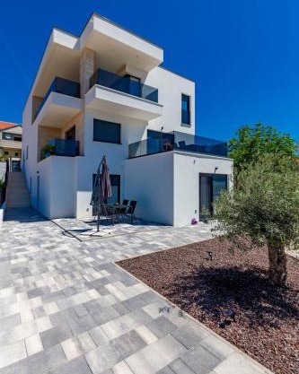Casa MiA Apartments with parking