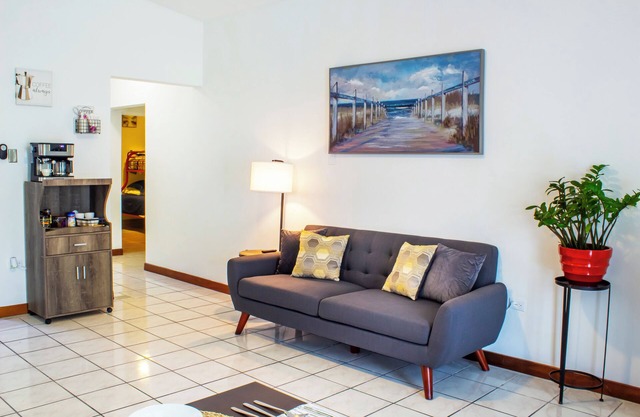 Casa Venus #1 - 2 bdrm apt w/relaxing patio. Steps to famous Isla Verde beach.