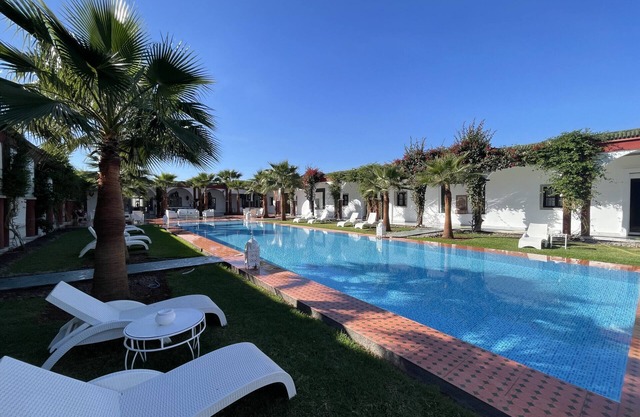 CASA VICTORIA, 60 sleeps, original villa-riad, perfectly configured for your events in Marrakech