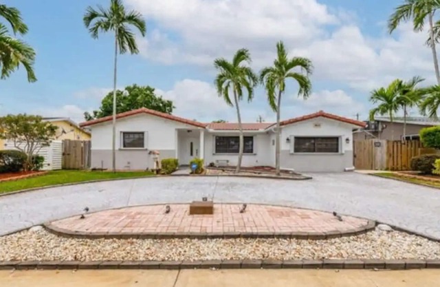 Casalinda - Hollywood Florida