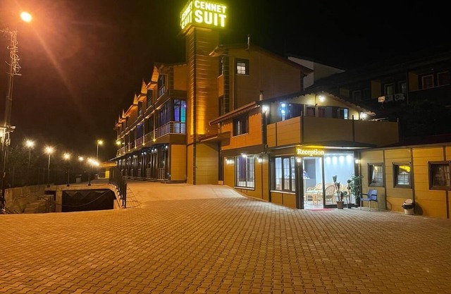 CENNET SUİT