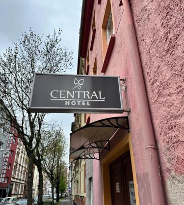 Central Hotel