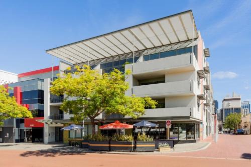 Central Perth city penthouse apt in Northbridge