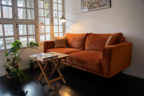 Central Spacious Studio Apt I 5 Minutes to Metro