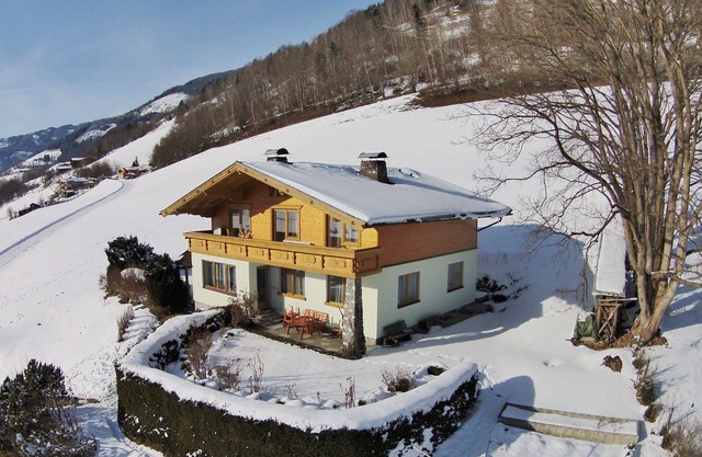 Centrally located fantastic group apartment