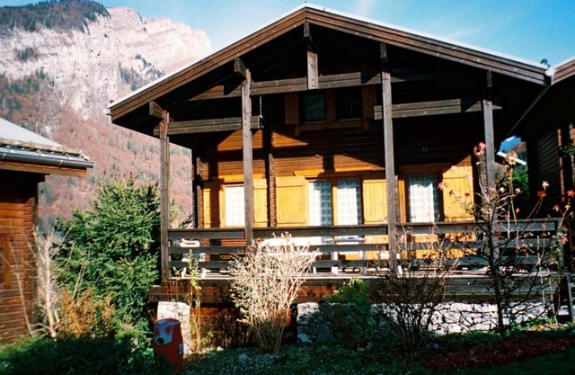 Chalet cosy à Sixt-Fer-à-Cheval avec vue sur la montagne