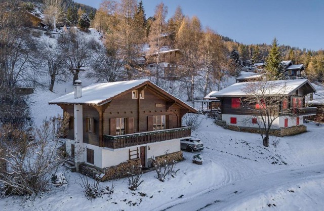 Chalet Noisette Authentic Swiss chalet Perfect for families