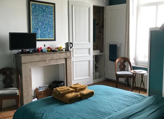 Chambre cosy dans maison de maître