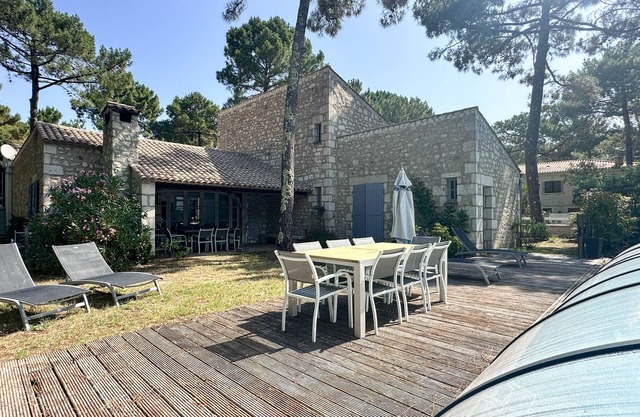 Charente Villa with Private Pool - Up to 12 People