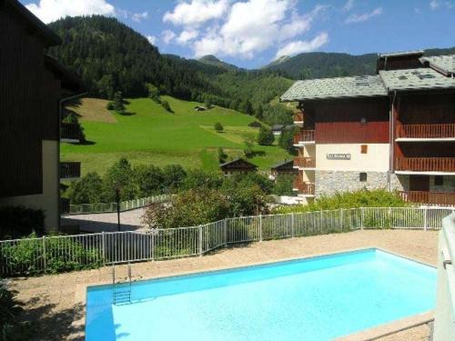 Charmant appartement à Arêches-Beaufort avec terrasse, piscine et parking, idéal pour 4 personnes - FR-1-342-139