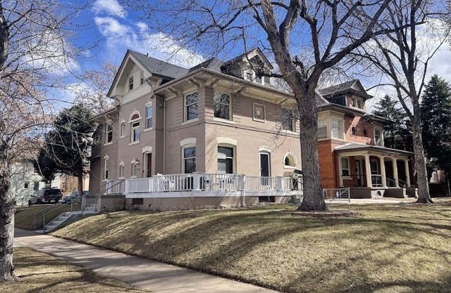 Charming 1-bedroom apartment in City Park