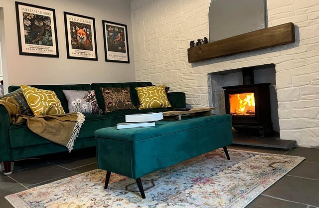 Charming 2-Bed House in Llansteffan