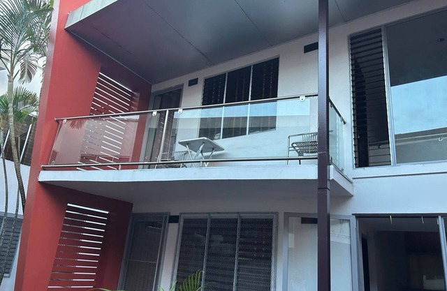 Charming 2-bedroom apartment with AC, WiFi in brilliant Suva