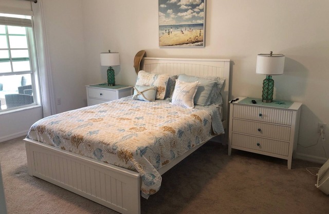 Charming 2-bedroom villa with AC and WiFi in marvelous Babcock Ranch.