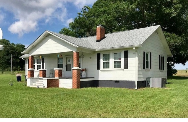CHARMING, AFFORDABLE 3-BEDROOM FARM HOUSE, DOERUN NEAR VENUES MOULTRIE, TIFTON