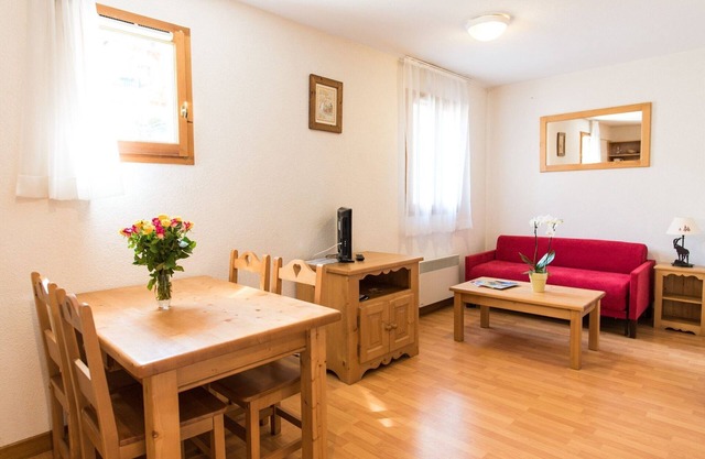 Charming Giez Apartment