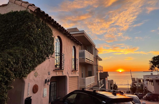 Charming Guest House in Spanish Style Duplex | Steps to Beach!