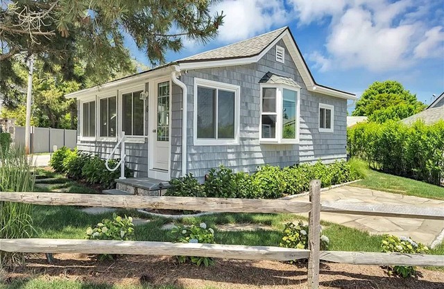Charming New Beach Cottage