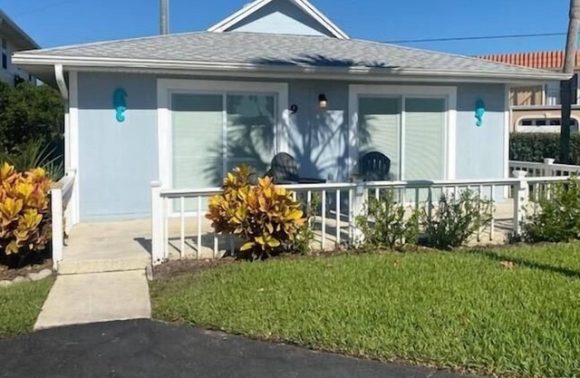 Charming Oceanfront Key West Style Cottage at Surf Crest Village #9