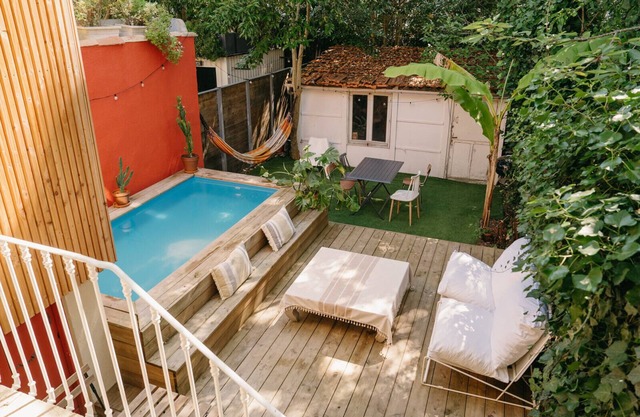 Charming renovated house with small pool in the La Bastide district