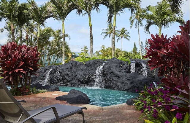 Charming resort in fantastic Princeville with WiFi, fitness room