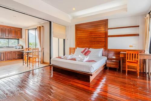 Chaweng Lake View Condotel