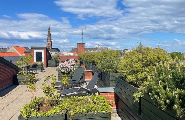 Christianshavn finest with huge balcony